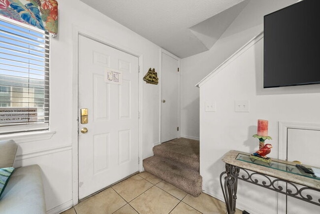 Foto del edificio - 133 W Leslie Ln