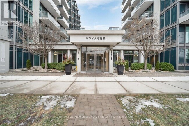 Building Photo - 2121 Lake Shore Blvd W