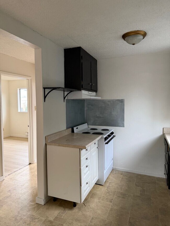 Foto del edificio - Cozy 2-Bedroom Downtown Sacramento Unit- 2nd floor