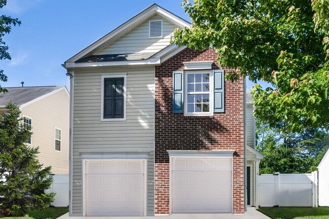 Building Photo - 3092 Teton Dr