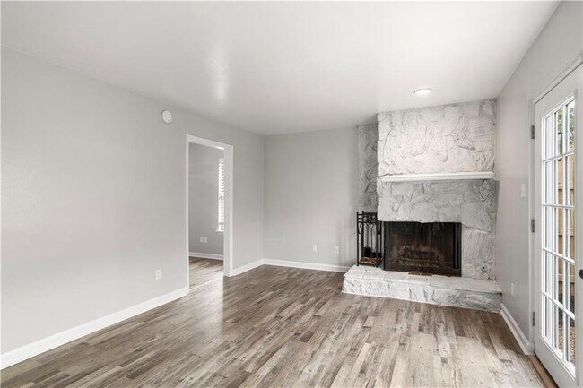 Foto del edificio - 6505 Cedar Bend Ct