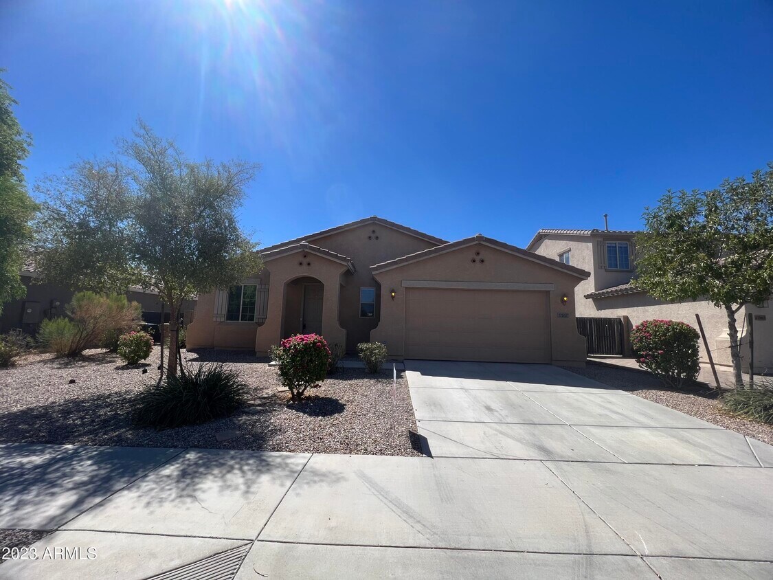 17857 W Lincoln St, Goodyear, AZ 85338 House Rental in Goodyear, AZ