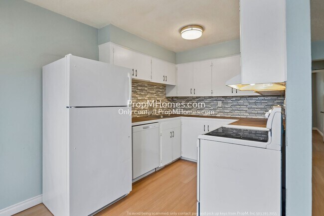 Foto del edificio - Well-Located Tigard Apartment – Cozy, Clea...