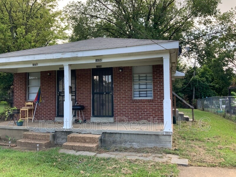 Primary Photo - 1698 Gaither St