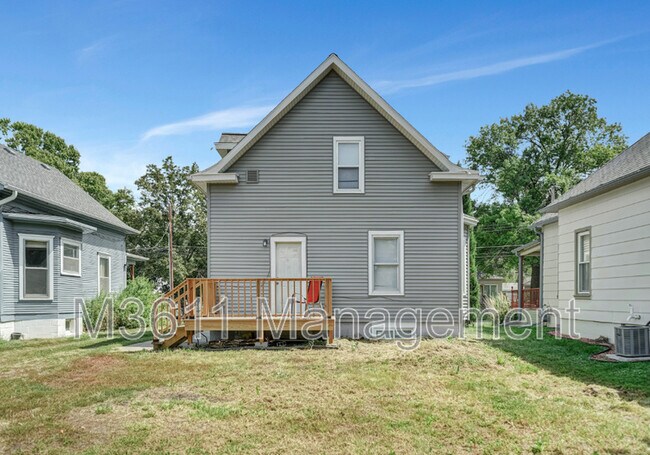Building Photo - 2503 S 8th St