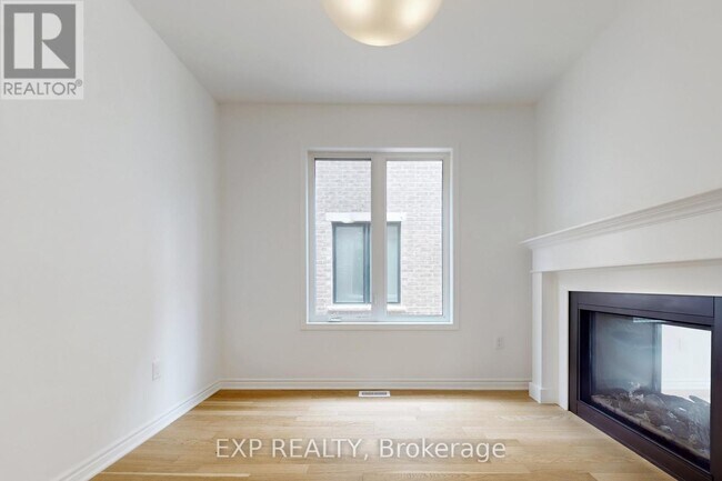 Building Photo - 1190 Tanbark Ave