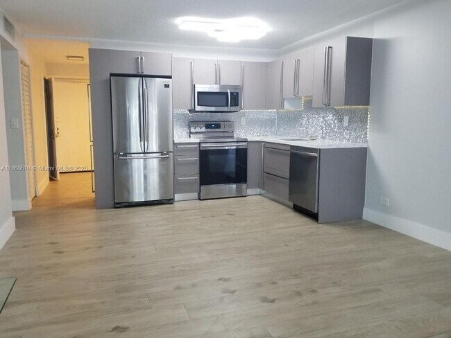 Building Photo - 8101 SW 72nd Ave