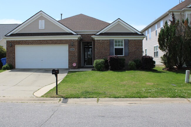 Building Photo - 217 Edgecroft Way