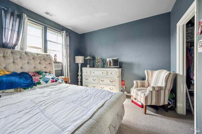 Building Photo - 1507 Pinebrook Pl