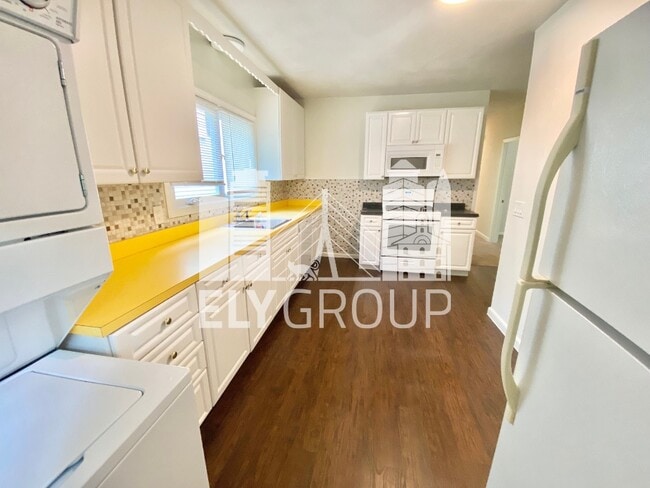 Building Photo - 14 Callender St