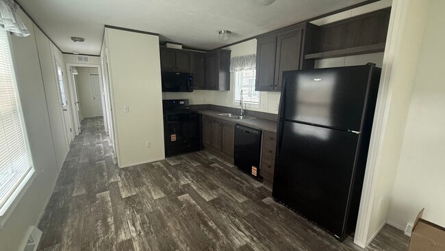Building Photo - 5 Winesap Ln