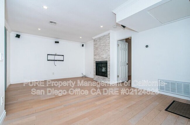 Foto del edificio - 10325 Azuaga St