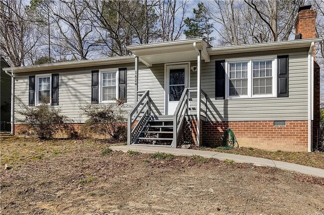 Building Photo - 1624 Mountain Pine Terrace
