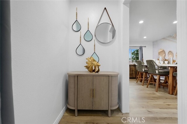 Building Photo - 329 E Lanzit Ave