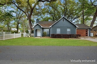 Building Photo - 1552 Cinnamon Bear Cir