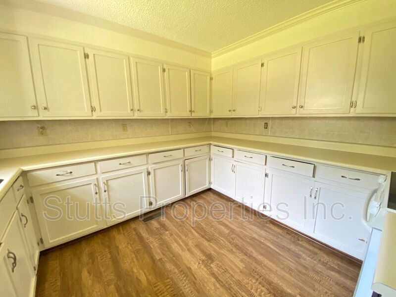 1388 Co Rd 428, Killen, AL 35645 House Rental in Killen, AL