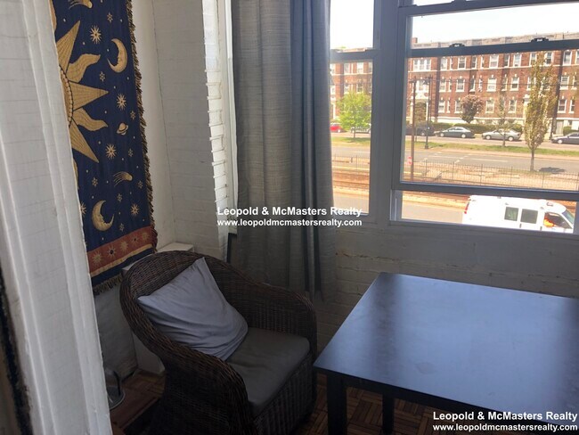 Foto del edificio - 1638 Commonwealth Ave