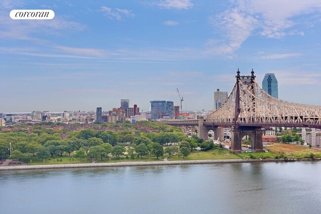 Foto del edificio - 415 E Main St