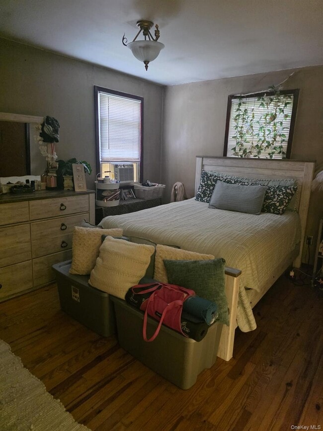 Building Photo - 23 Seaman Neck Rd