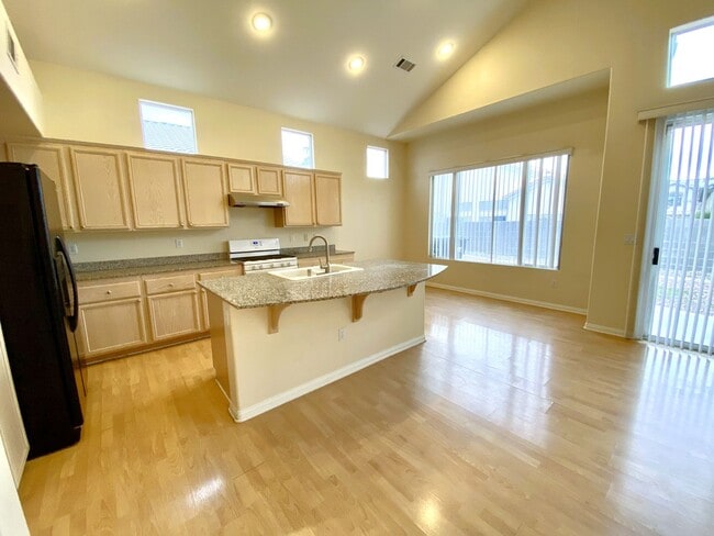 Building Photo - Perfect family home in Rhodes Ranch guard ...