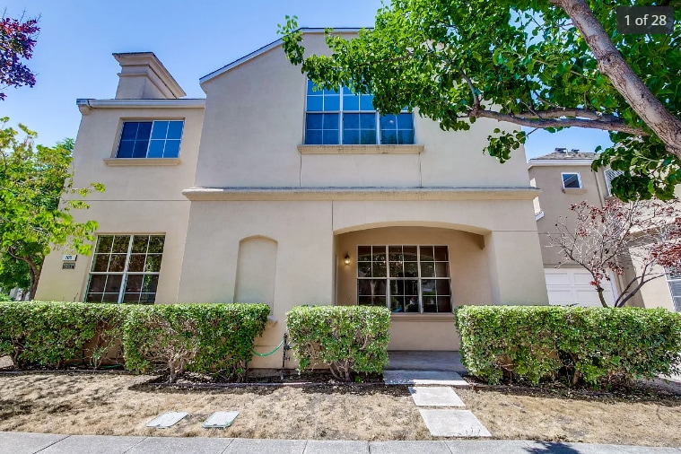 Primary Photo - 100 Concord Cir
