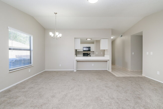 Building Photo - 662 Timber Bay Cir W
