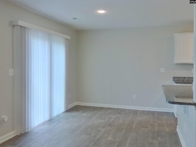 Foto del edificio - 33 Elmwood Blvd