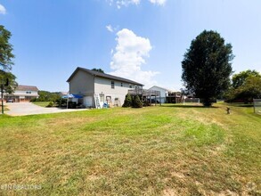 Building Photo - 283 River Valley Cir