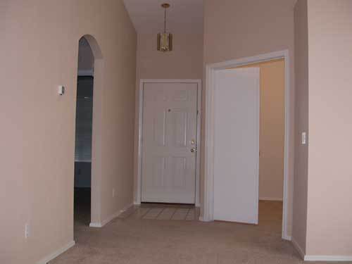 Foto del edificio - NICE 3 BED, 2 BATH HOME LOCATED NEAR 67TH ...