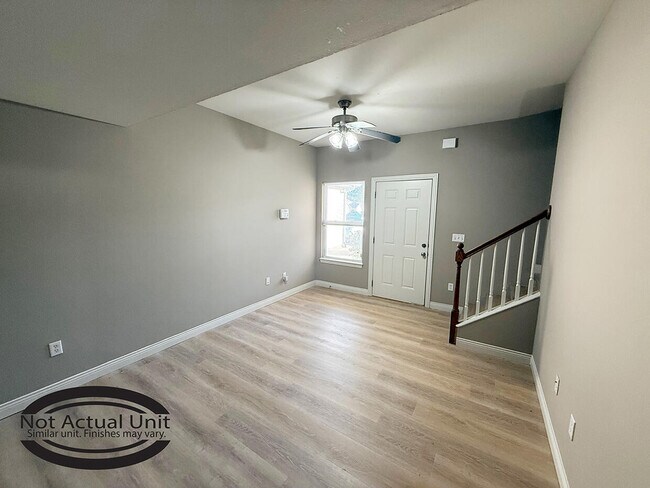 Foto del edificio - 7401 Arratt Ct