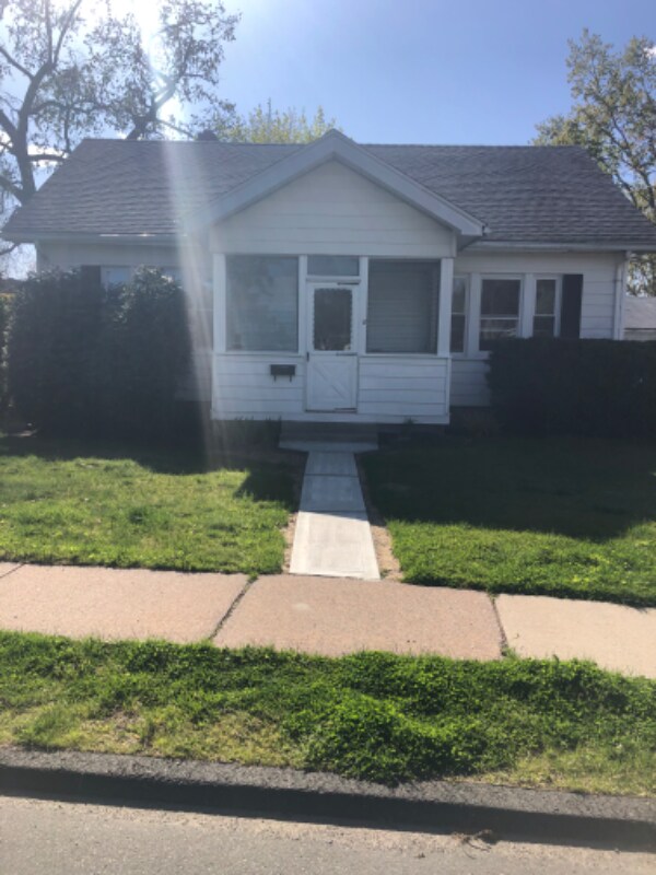 8 Robin Terrace, East Hartford, CT 06108 House Rental in East