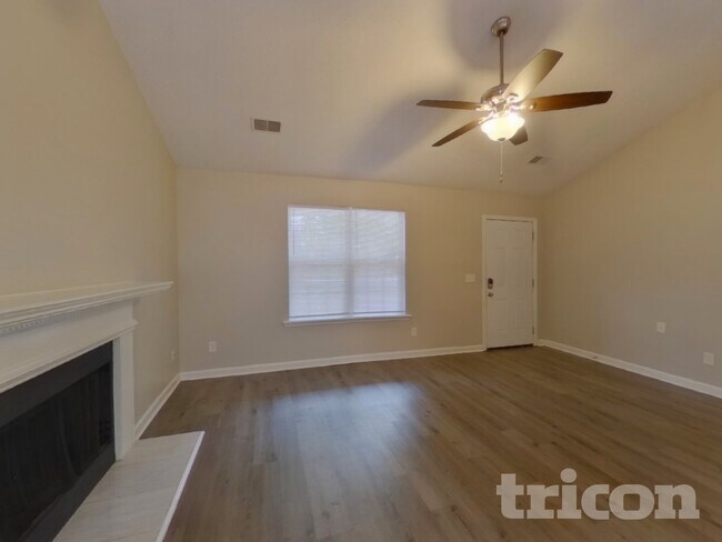 Foto del edificio - 500 Rockhaven Dr