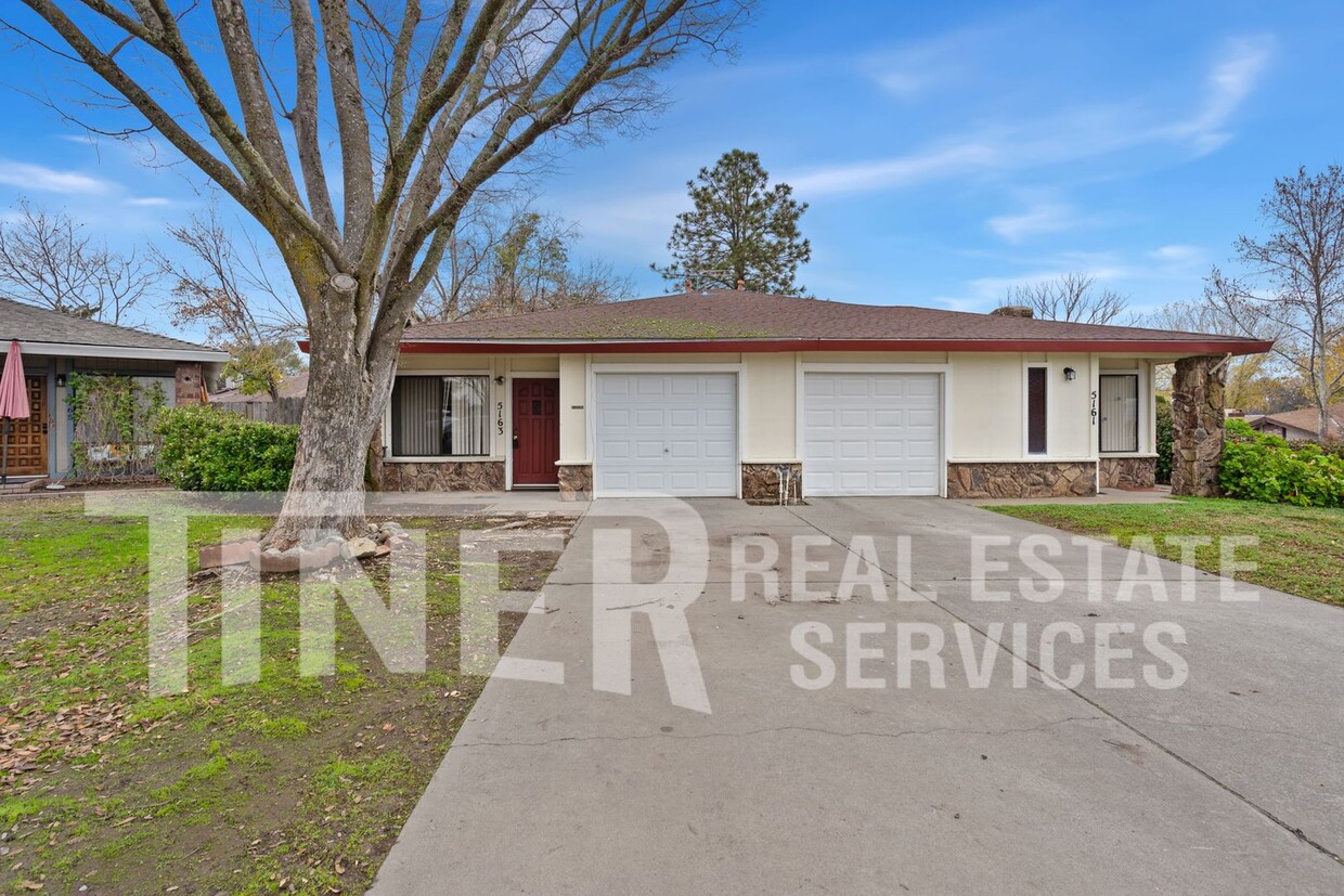 Primary Photo - Fantastic Duplex in Foothill Farms