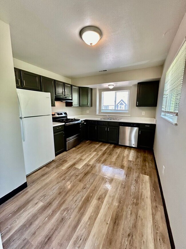 Building Photo - 1059 Mazatlan Cir