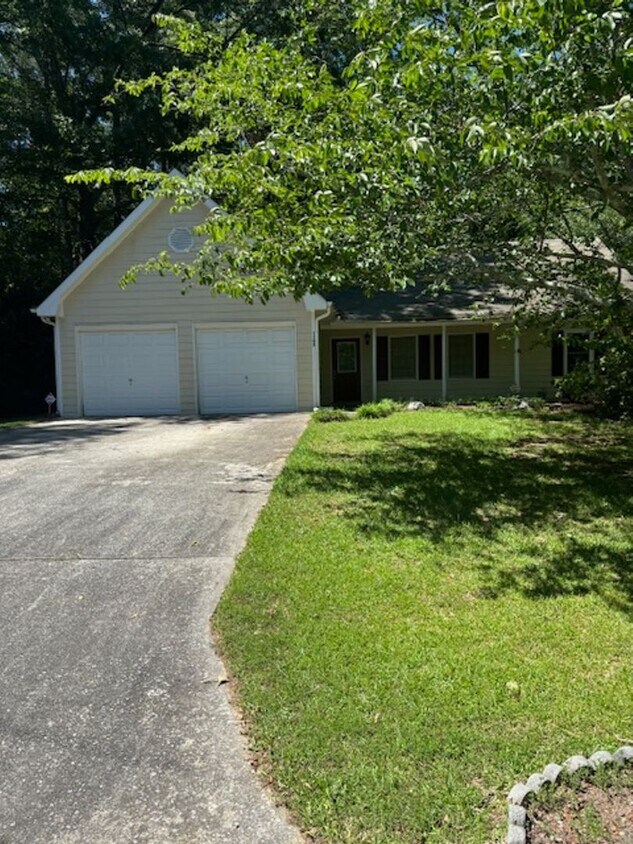 1135 Burning Bush Dr, Loganville, GA 30052 House Rental in Loganville, GA