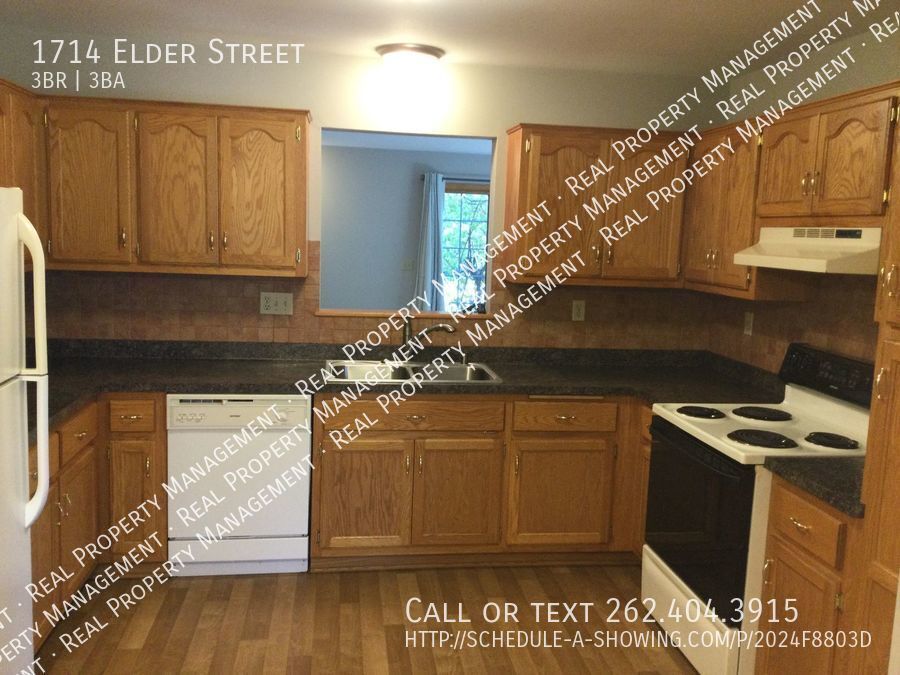 Foto principal - Beautiful 3 bedroom / 2.5 Bath Townhouse