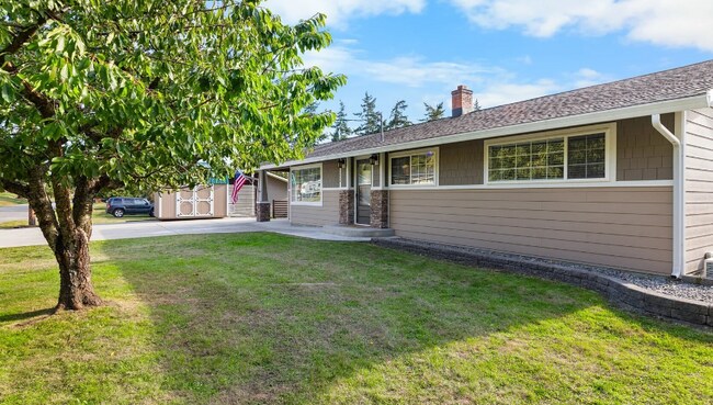 Building Photo - 1372 Orchard Loop