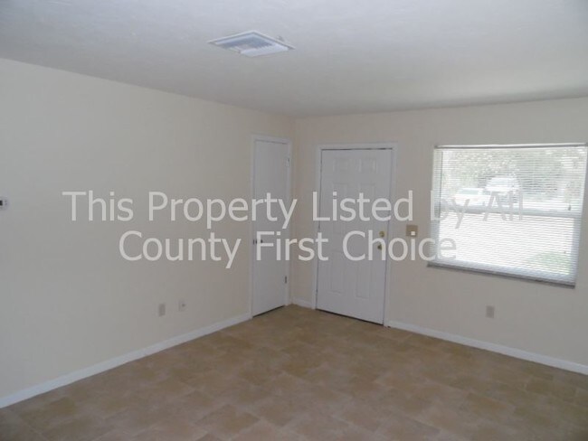 Building Photo - 3053 Park Ln