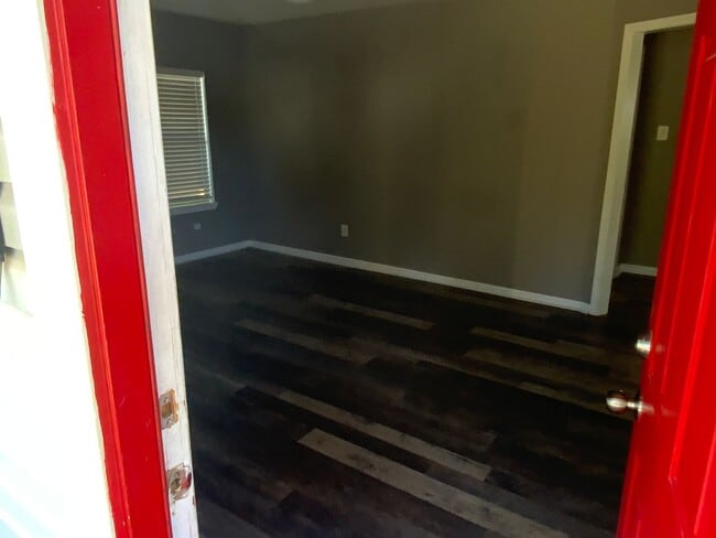 Foto del edificio - 111 E Pine St