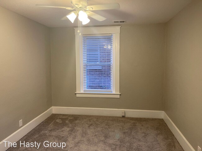 Building Photo - 2 br, 1 bath House - 115 Park Ave 1S