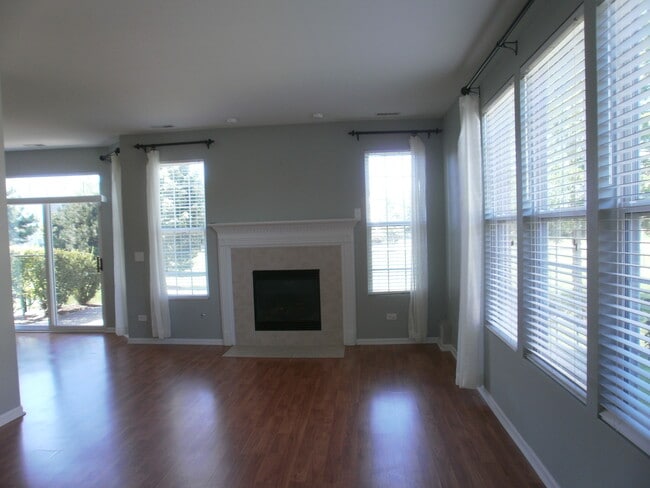Family room with plenty windows - 24341 Leski Ln