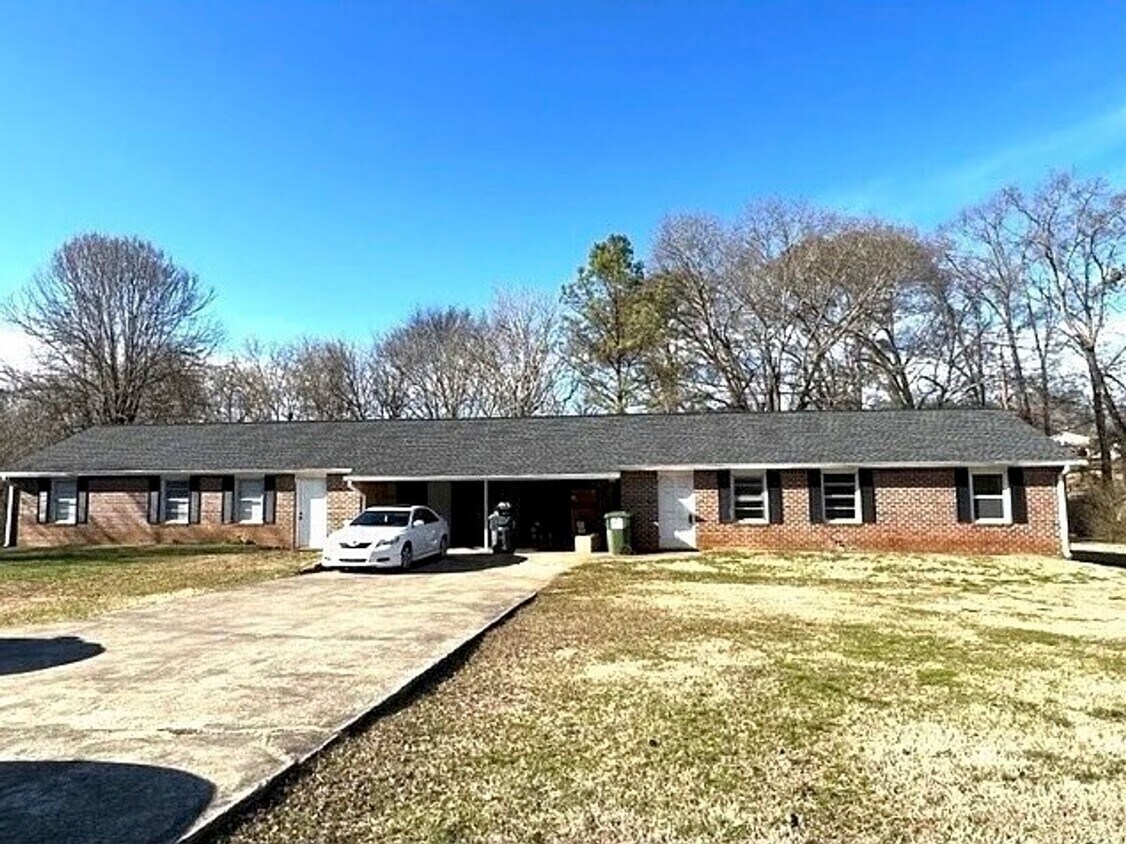 Primary Photo - 7324 Cave Spring Rd SW