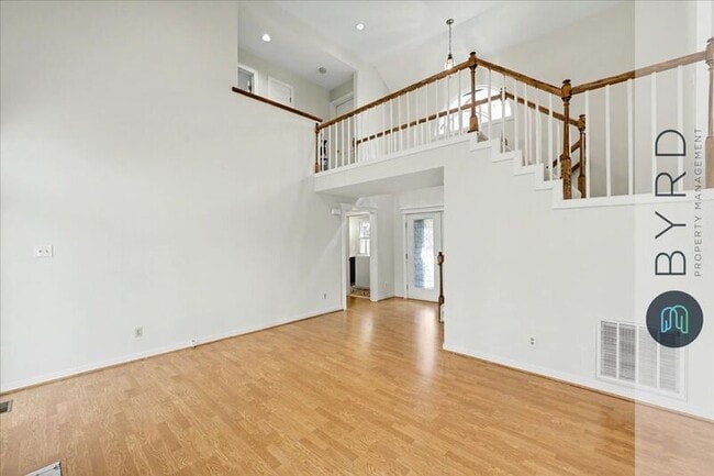 Building Photo - 14304 Cove Ridge Pl