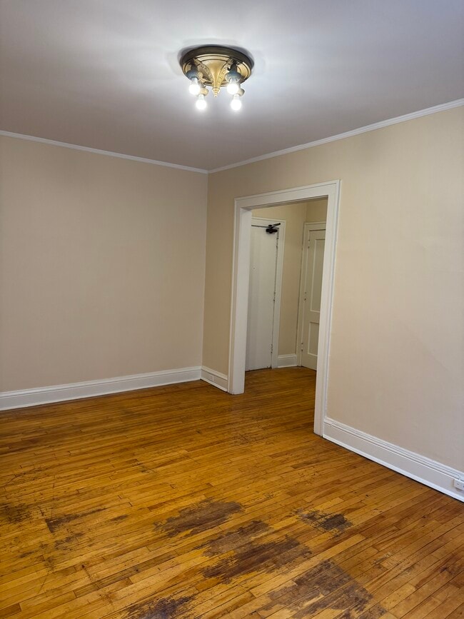 Sala de estar - 1786 Hennepin Ave S