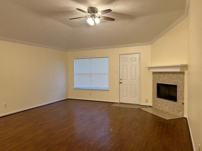 Foto del edificio - 13434 Creek Springs Dr