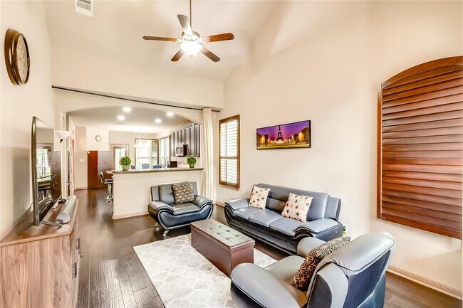 Foto del edificio - 3451 Mayfield Ranch Blvd