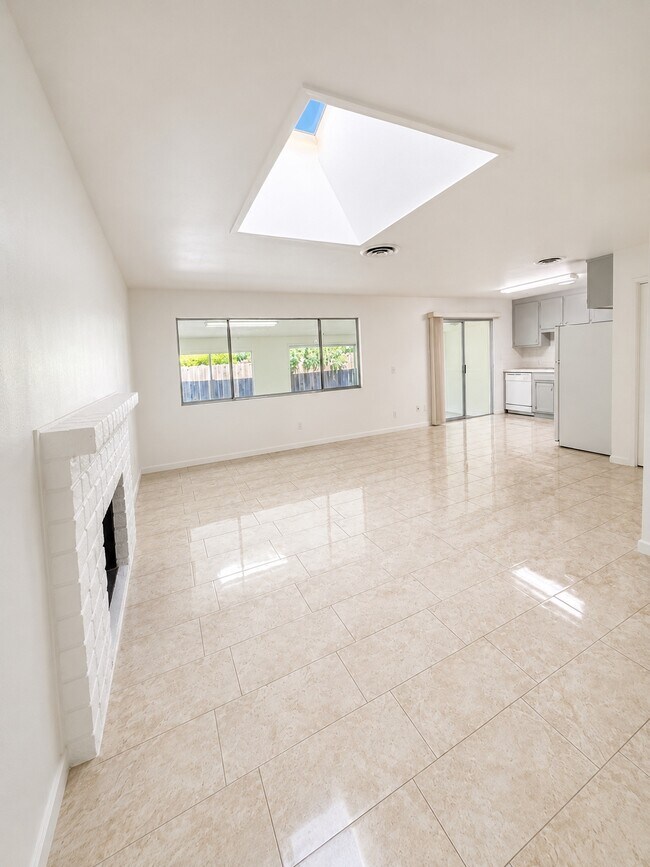 Building Photo - 2210 San Blas Ct
