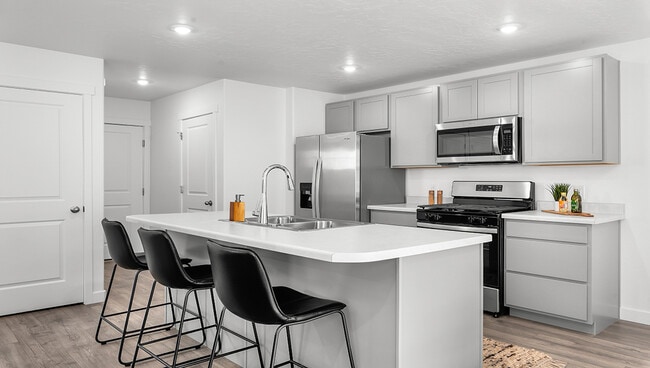 Foto del edificio - 1895 N Blue Iris Ave