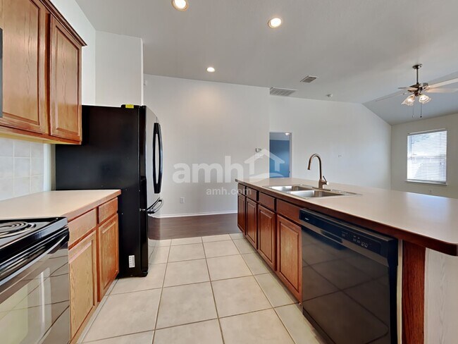 Foto del edificio - 5740 Mountain Stream Trail