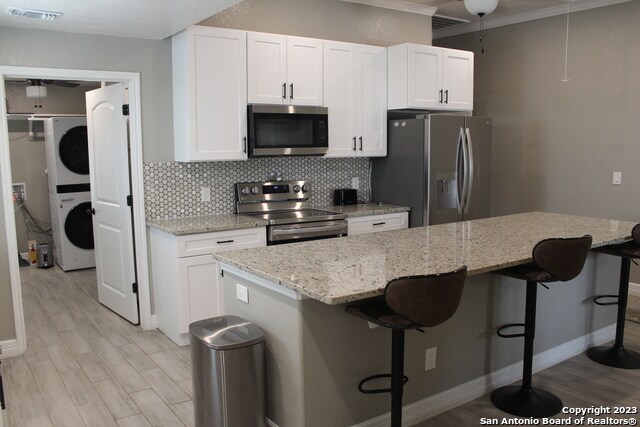 Foto del edificio - 124 Glenwood Ct
